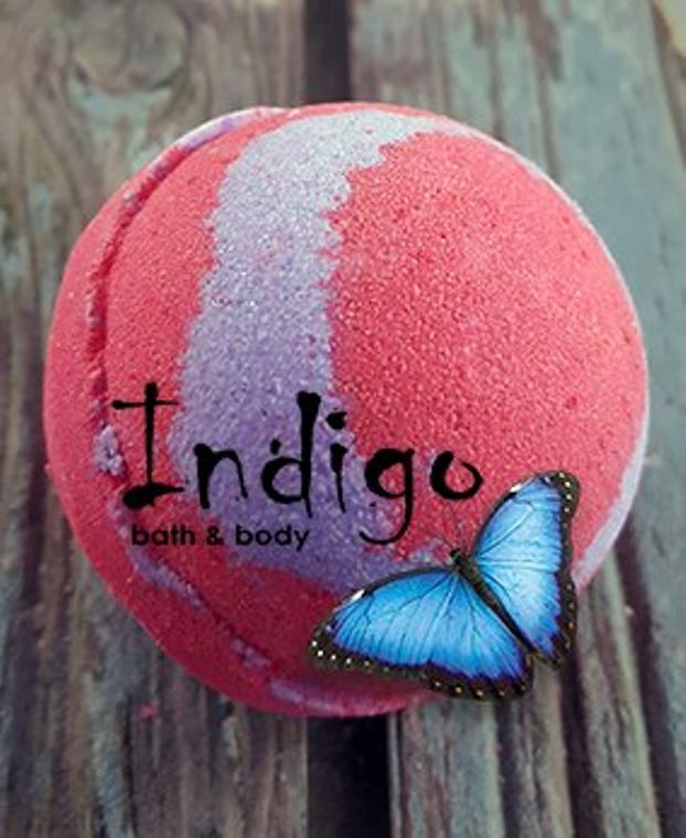 SHUT UP + KISS ME - SHEA BUTTER BATH BOMB